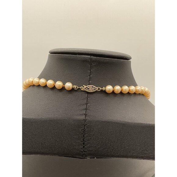 Vintage Faux Pearl Necklace With Filigree Clasp 16" Length - Picture 4 of 4